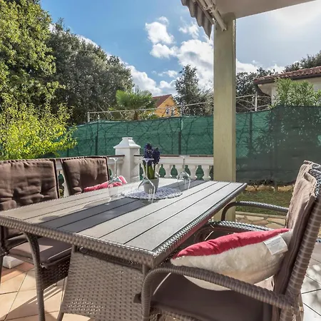 Lovely In With Wifi Apartment Pavicini
