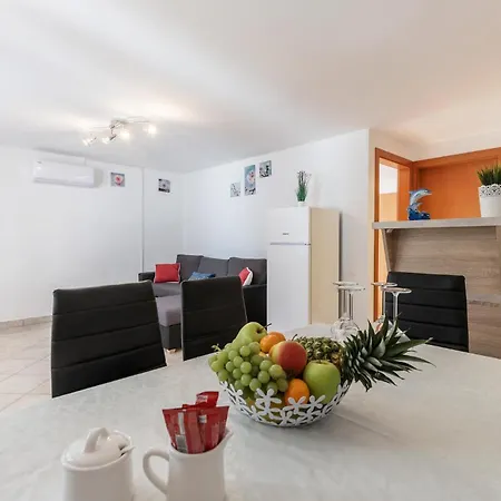 Apartment Lovely In With Wifi
