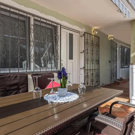 Lovely In With Wifi Apartment